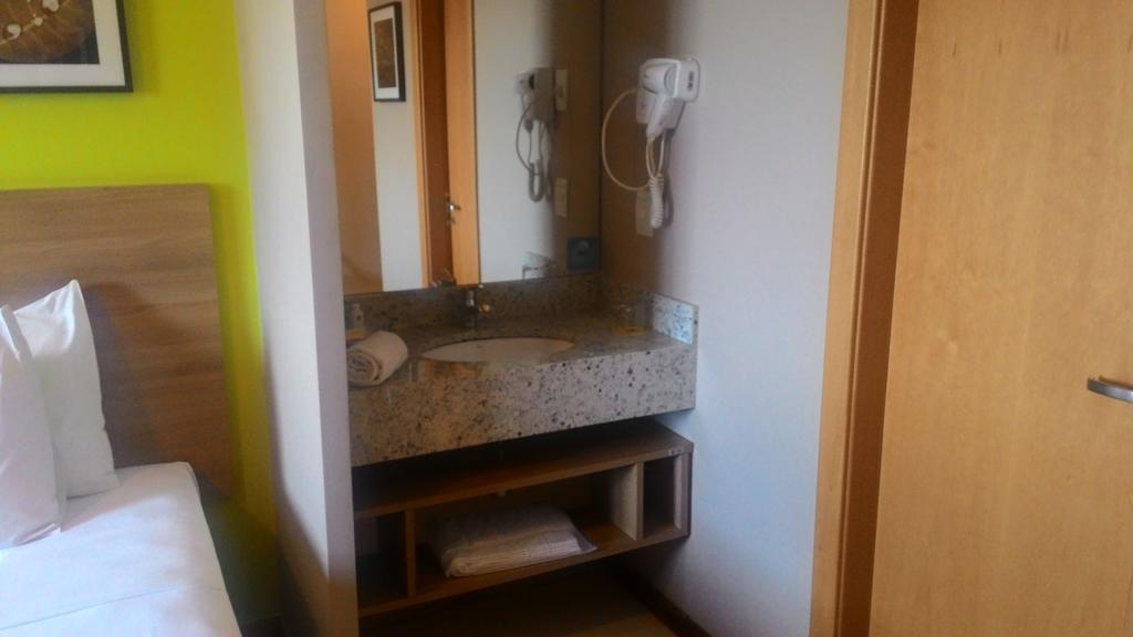 Quarto Superior com 2 Camas de Solteiro