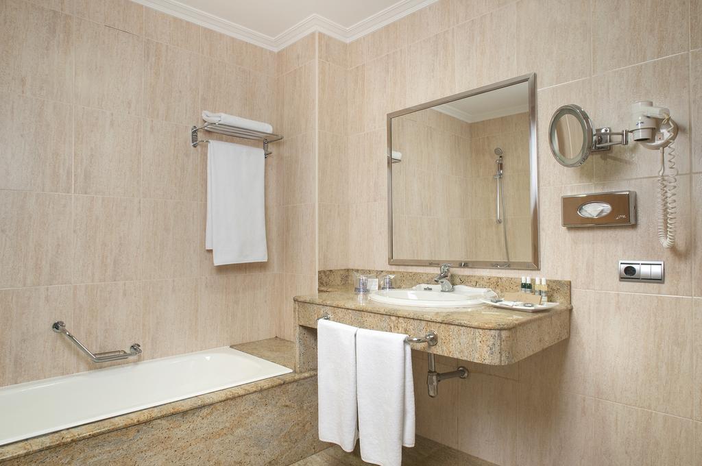 Twin Room Sea View