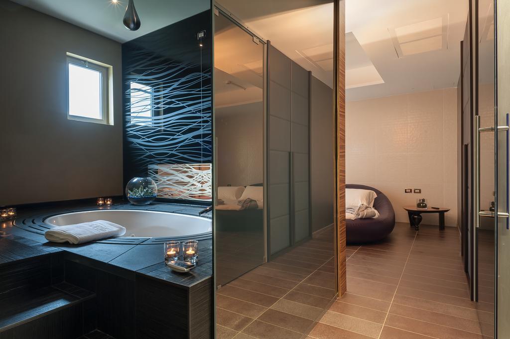 Suite Hot Tub