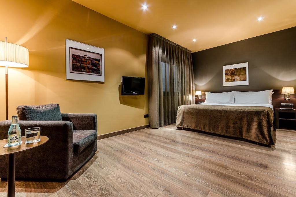 Double or Twin Room,395528391:JPEG