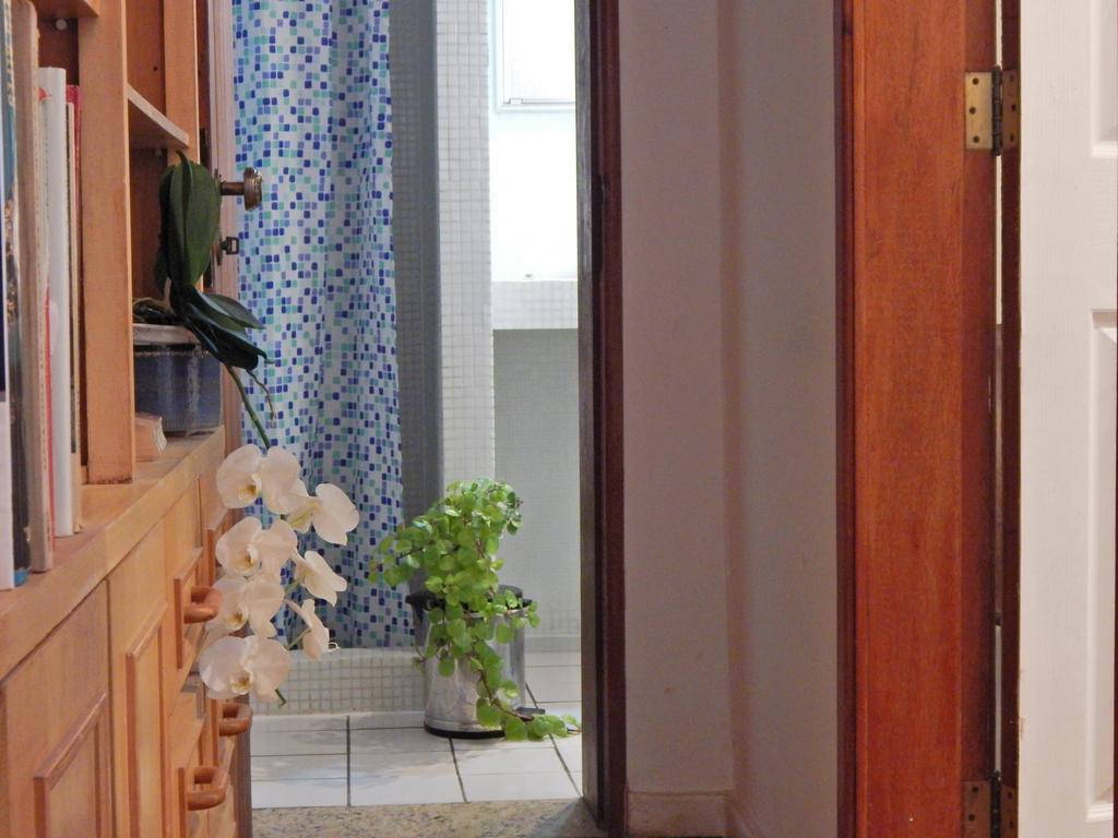 Quarto Triplo com Banheiro Compartilhado e Ar-condicionado