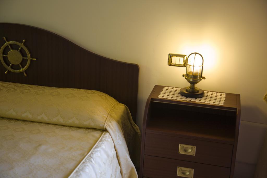 Double Room,395908428:JPEG