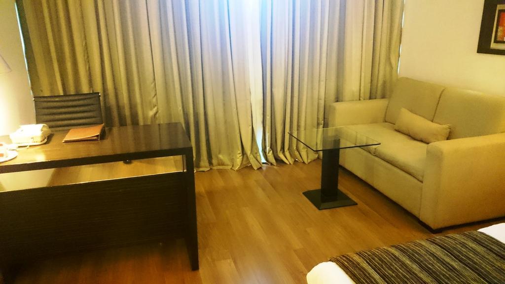 Executive King Room