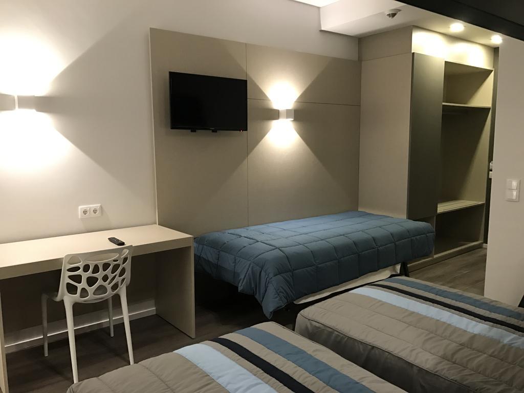 Quarto Económico