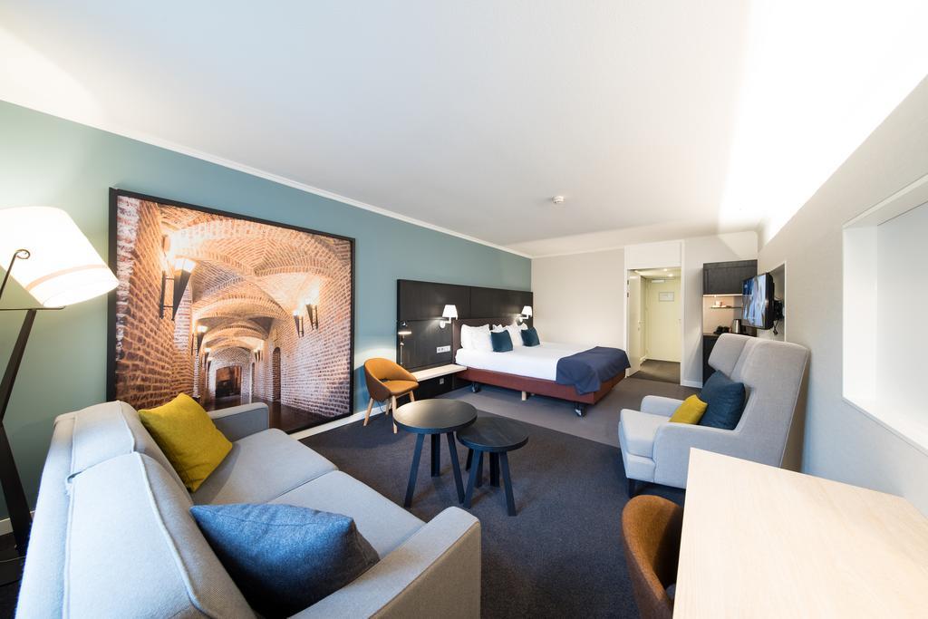 Junior Suite,399043512:JPEG
