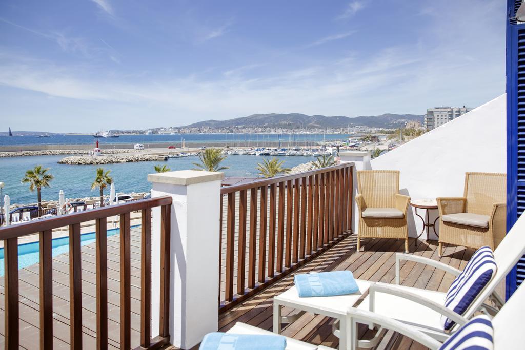 Habitación con terraza y vistas al Mediterráneo