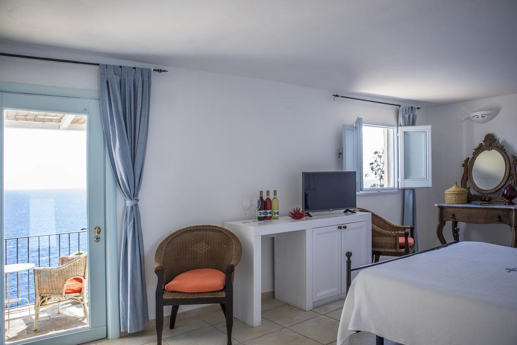 Deluxe Double Room with Sea View