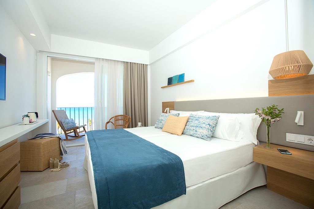 Habitación Doble con vistas directas al mar
