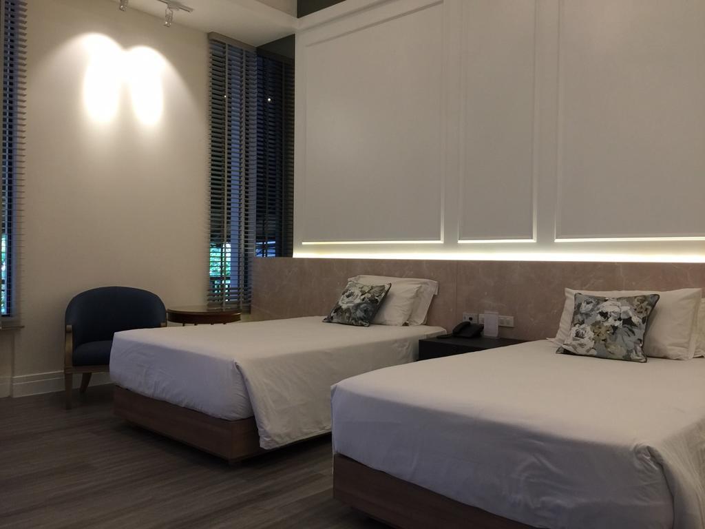 Courtyard room