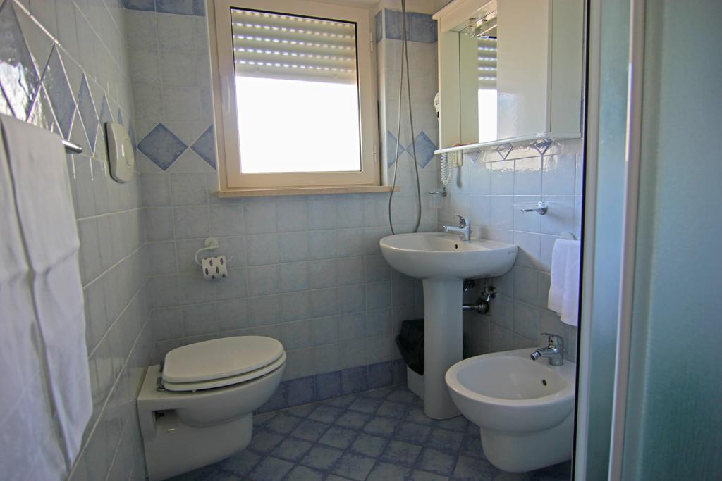 Double Room,1556943265:JPEG