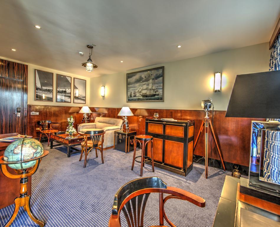 Suite Collection