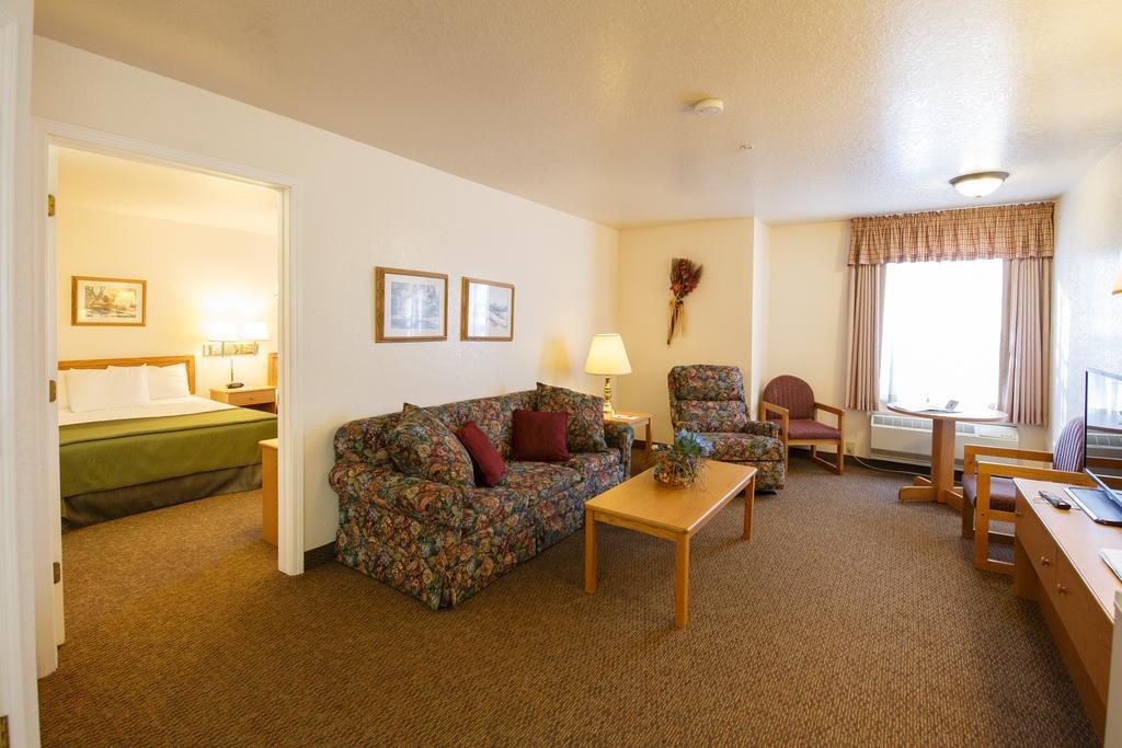 Deluxe Queen Suite,435623493:JPEG