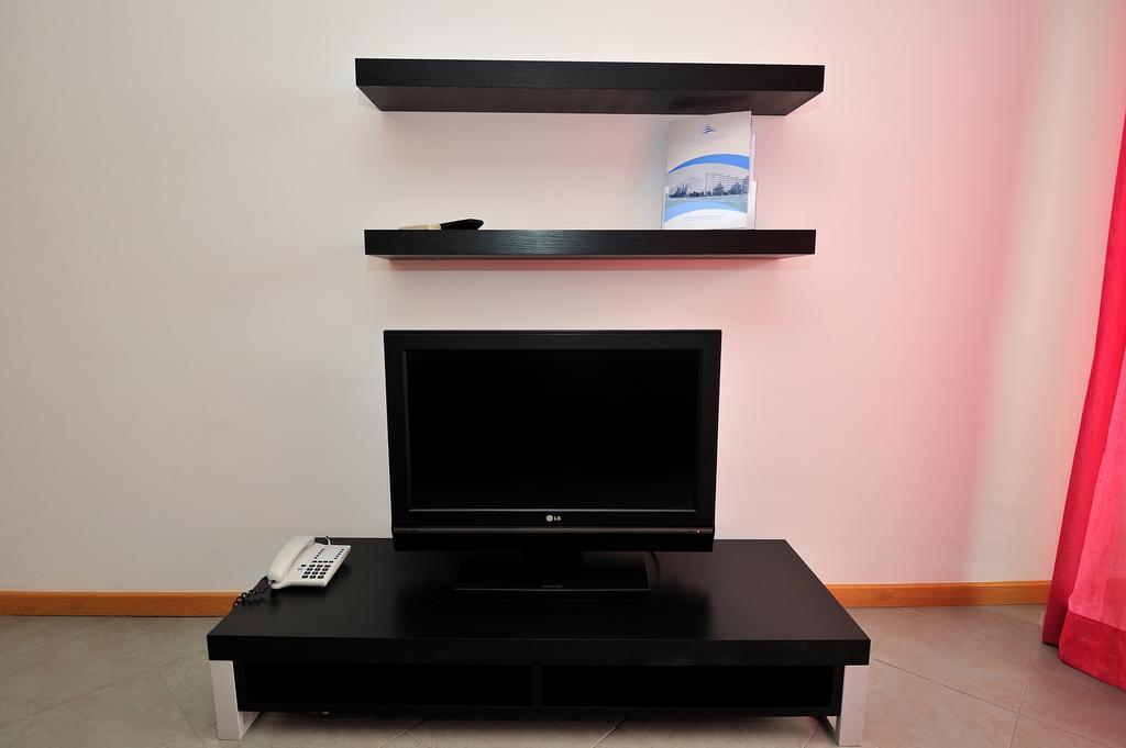 Apartamento de 1 Quarto com Varanda