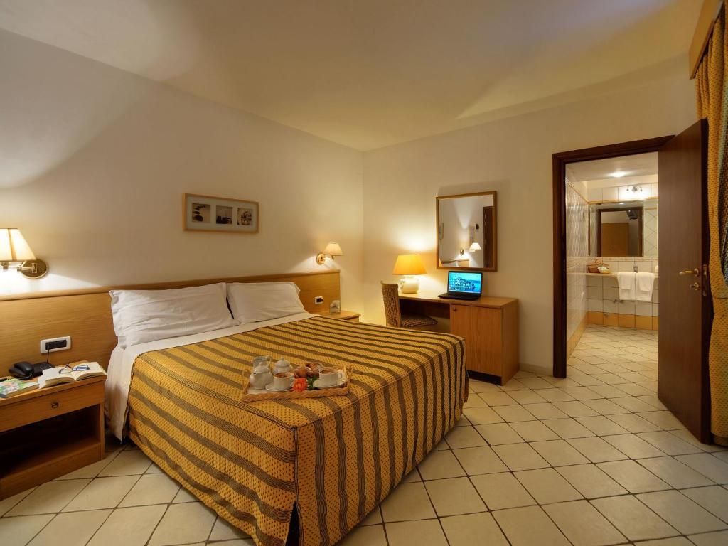 Triple Room,846290009:JPEG