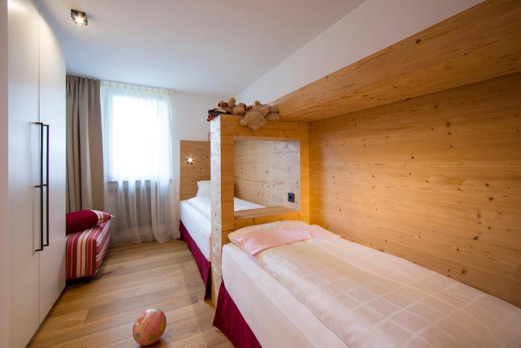 Superior Double Room Balcony Mountain View