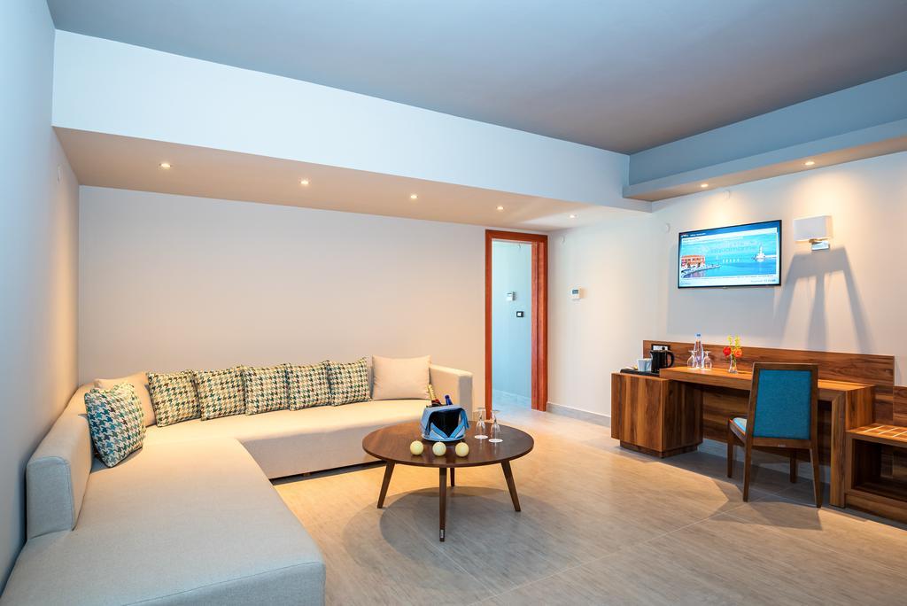 Superior Suite mit eigenem Pool