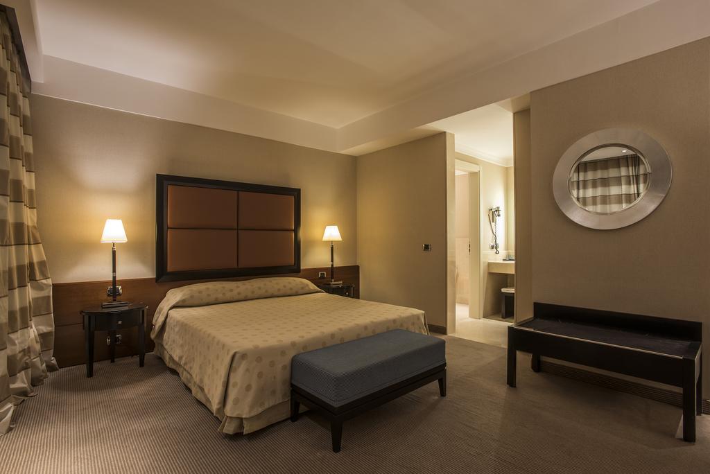 Quarto Superior com Cama de Casal ou 2 de Solteiro