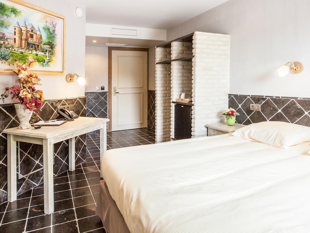 Classic Double Room,1499419540:JPEG