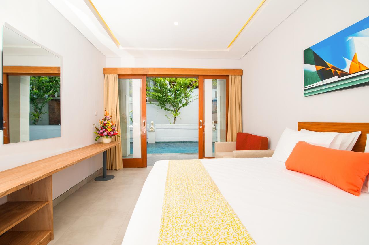 Deluxe Suite with Pool Access