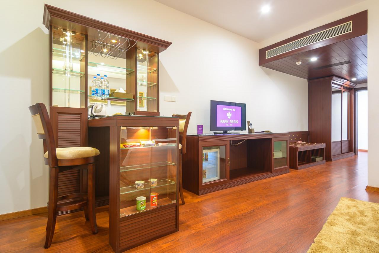 Premium Room with Pool View and Balcony