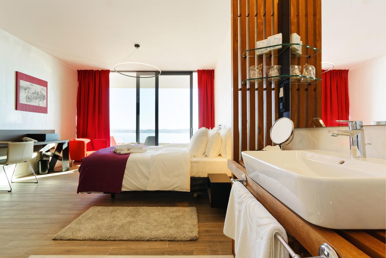 Superior Double or Twin Room Balcony Sea View Facilities disabled,517744212:JPEG