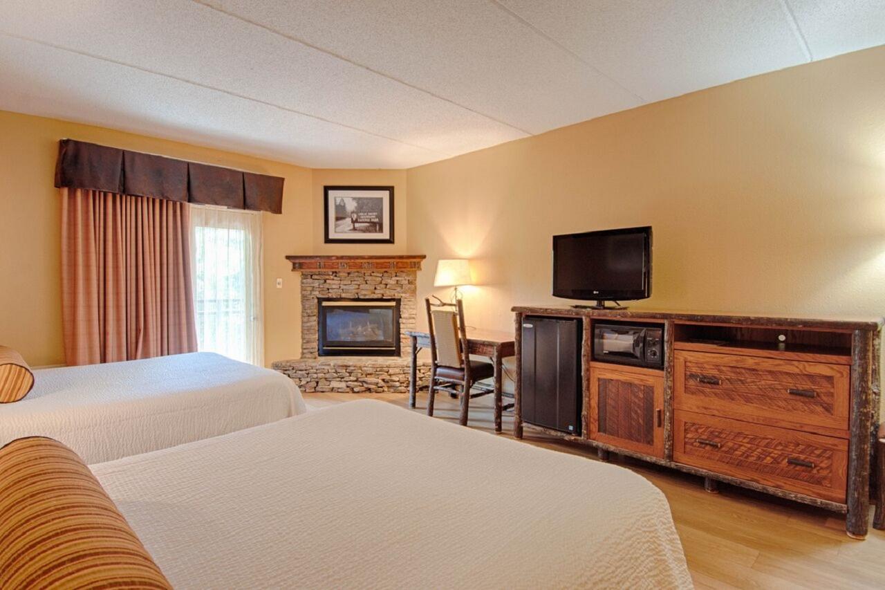 Queen Room with Two Queen Beds