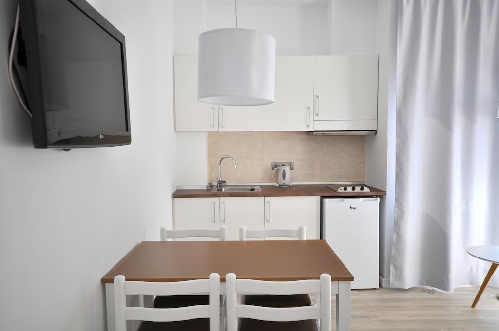 Superior Two-Bedroom Apartment,665559522:JPEG
