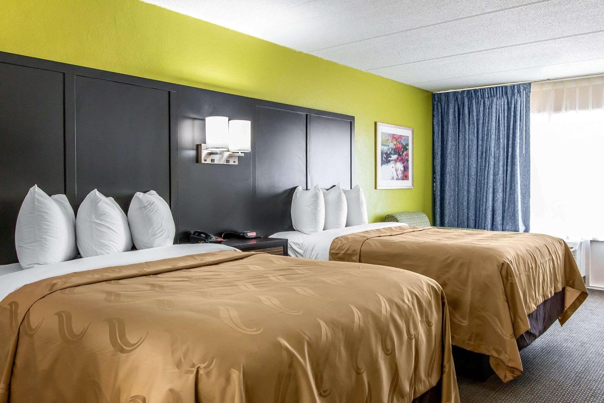 Double Room with Two Double Beds - Accessible/Non-Smoking