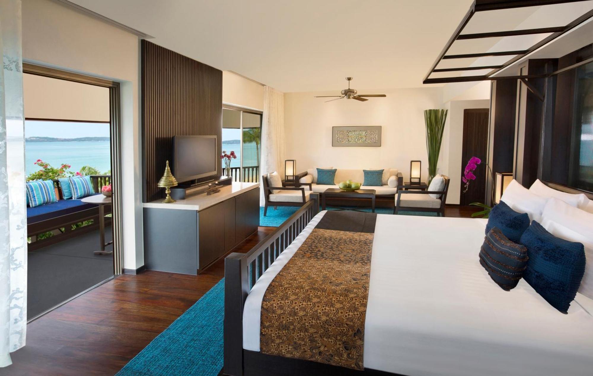 Luxury Beach Front View Suite