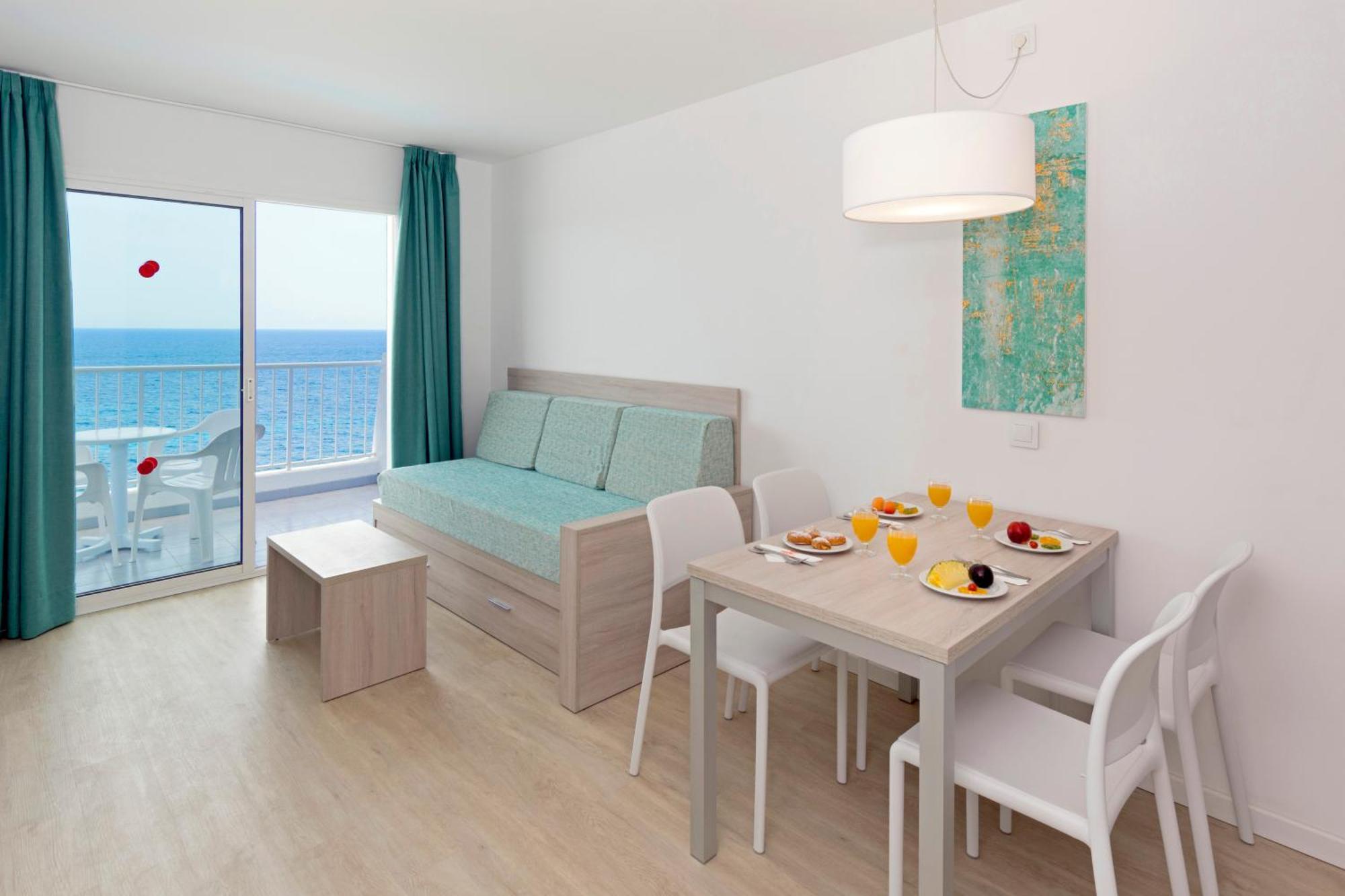 One-Bedroom Apartment Sea View Terrace
