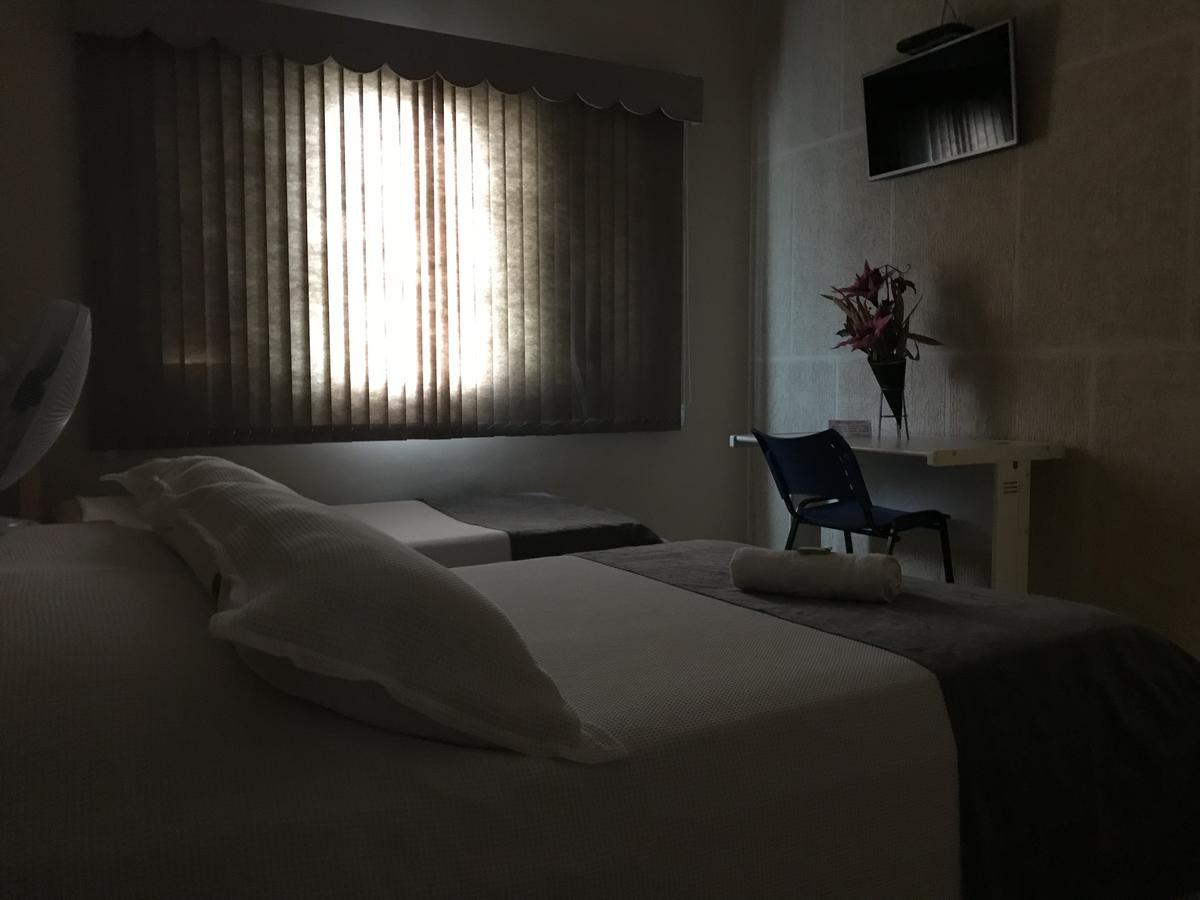 Quarto Standard com Cama de Casal ou 2 de Solteiro