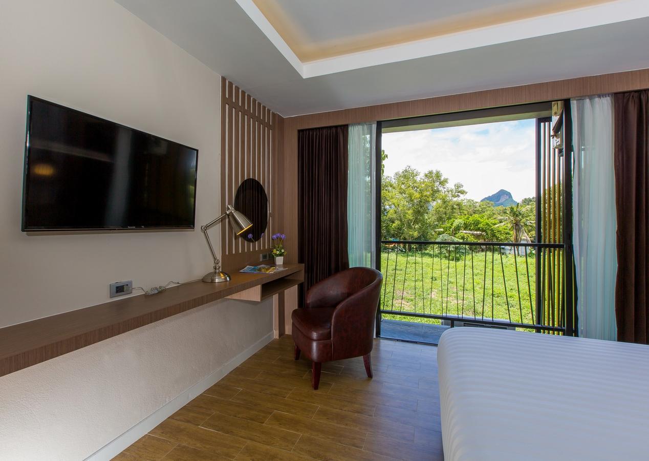 Deluxe King Room,579117453:JPEG