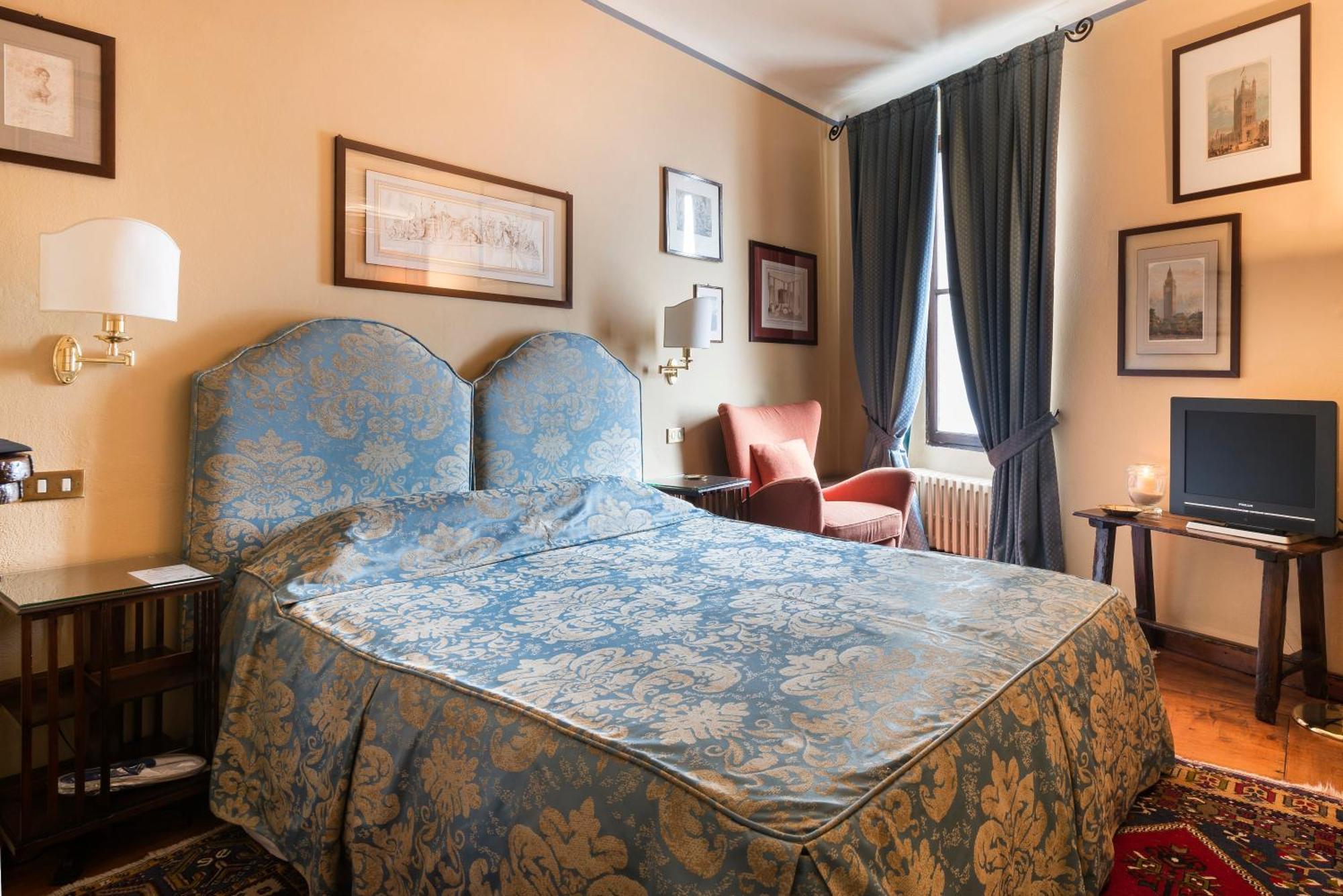 Double Room Lake View