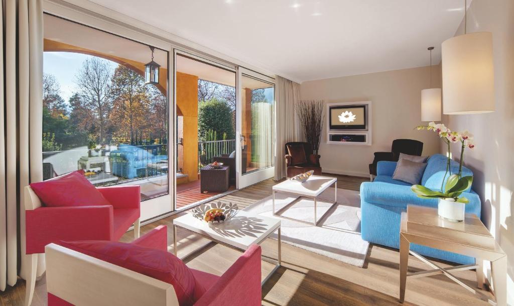 Suite South