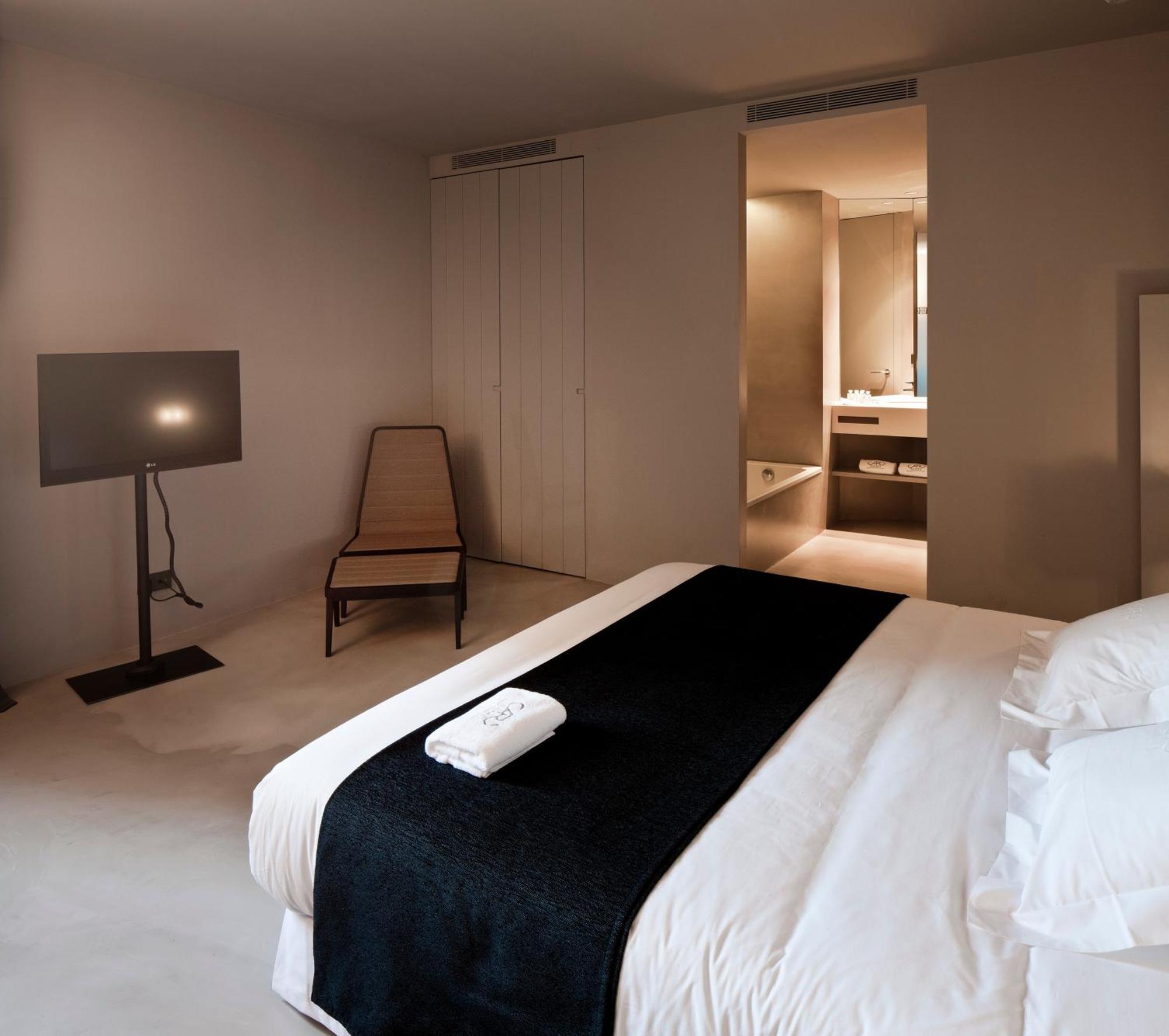 Quarto Superior com Cama de Casal ou 2 de Solteiro