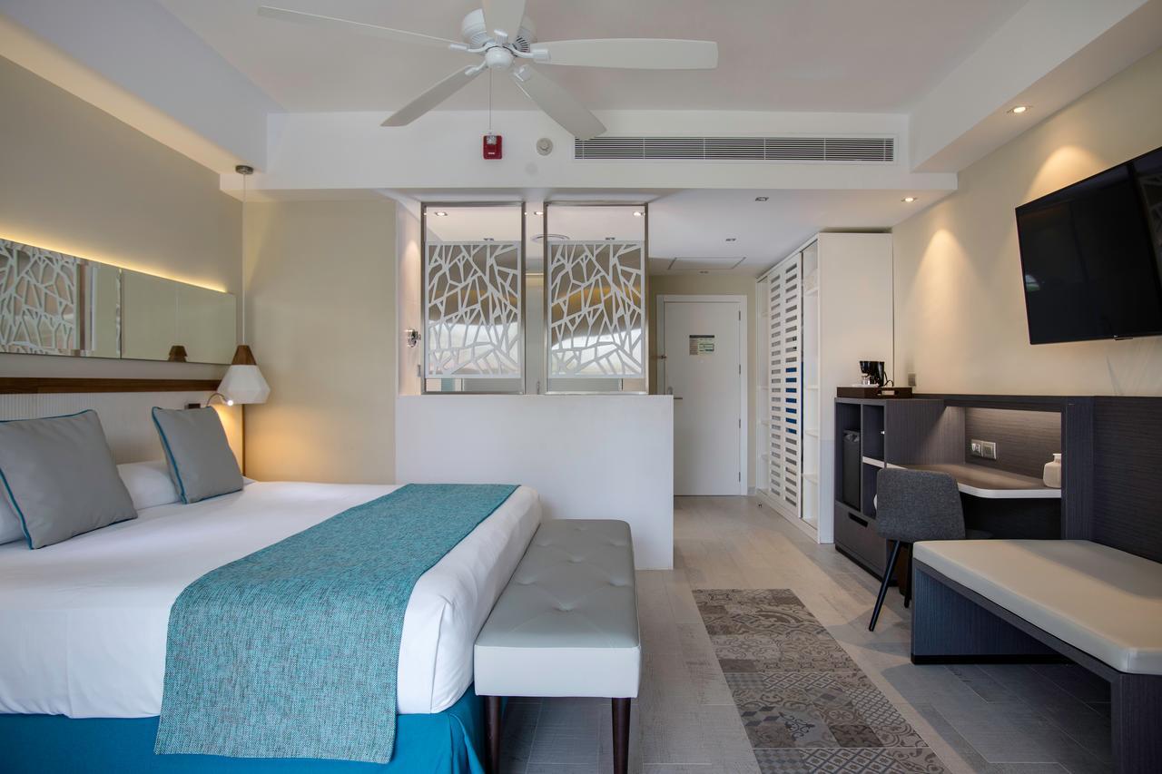 Superior Room,615816765:JPEG