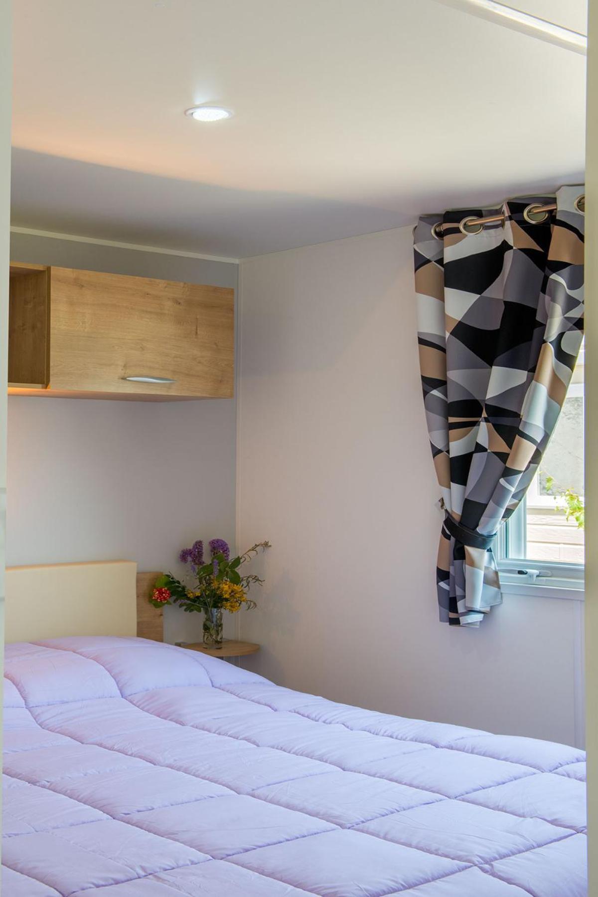 Two-Bedroom Chalet,677613717:JPEG