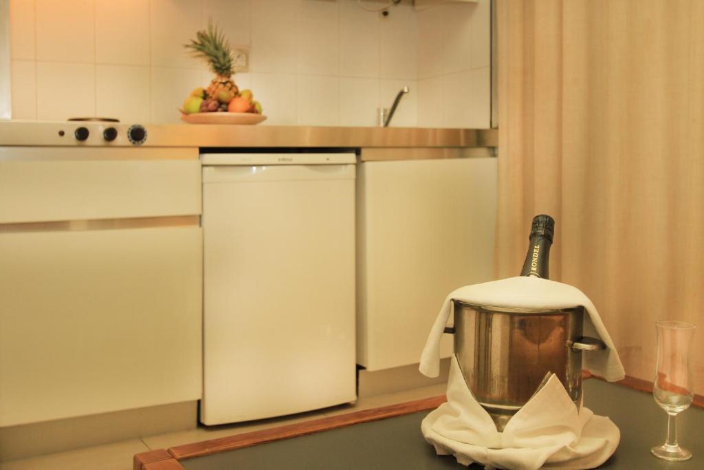 Estudio con balcón (3 adultos)
