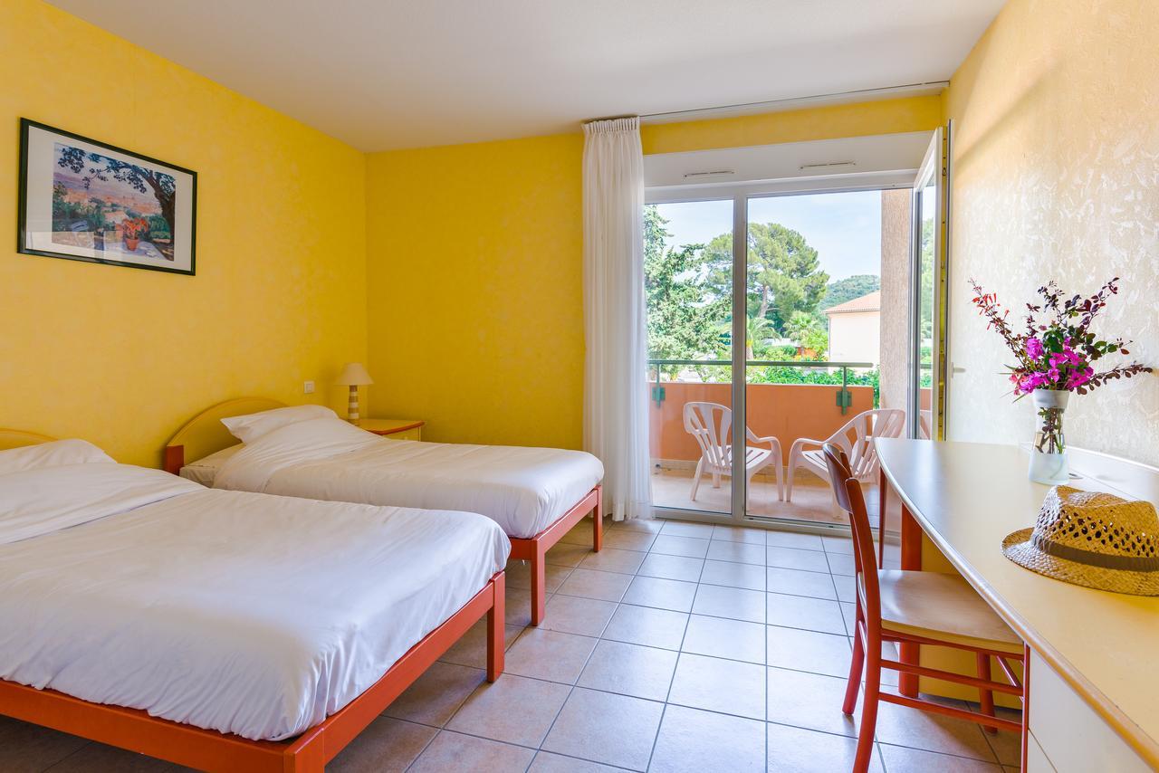 Twin Room,1360866815:JPEG