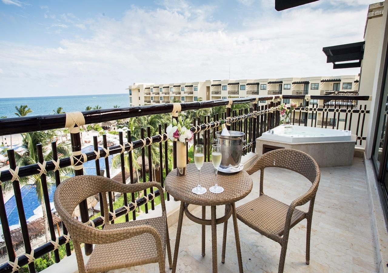 Quarto Clube Preferencial com Vista do Mar, Piscina e Jacuzzi ao Ar Livre (Cama King-size)