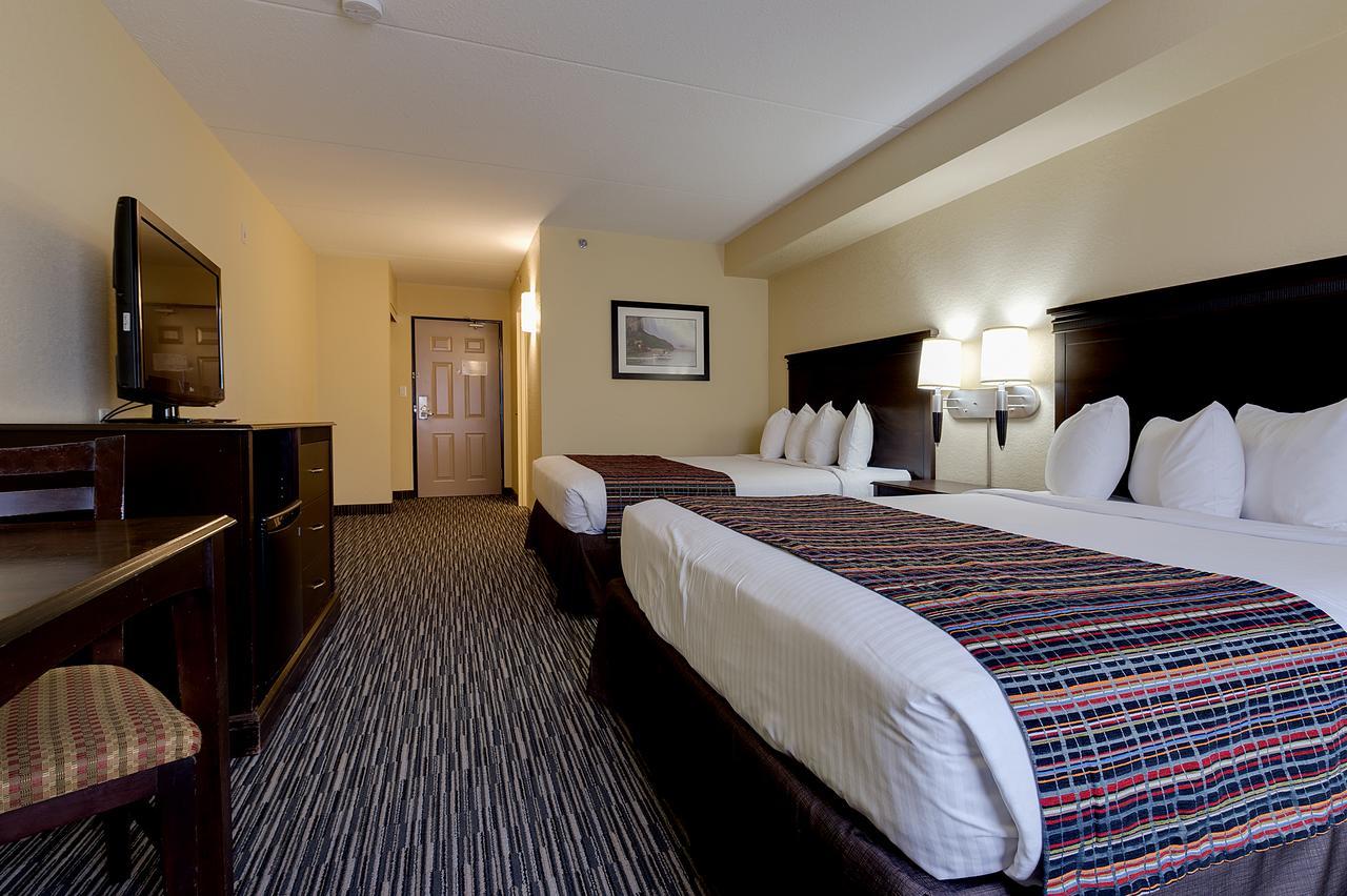 Queen Room Two Queen Beds