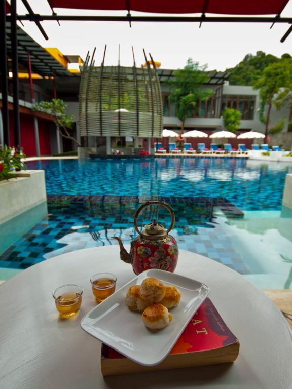Deluxe Doppel-/Zweibettzimmer mit Zugang zum Pool