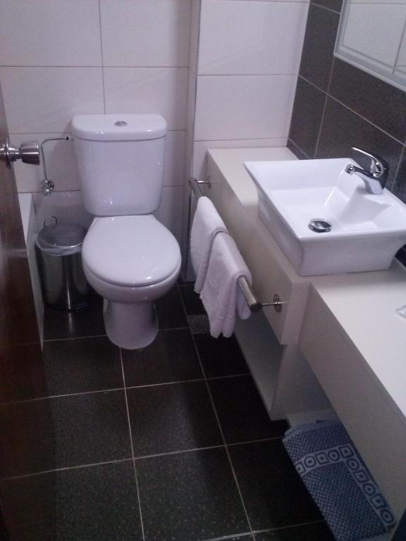 Single Room,958647085:JPEG