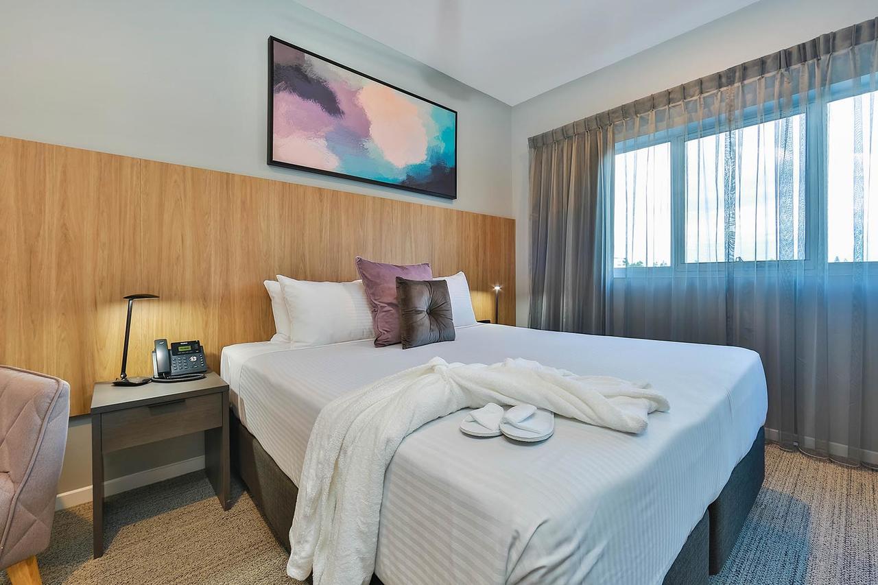 Suite with Garden View