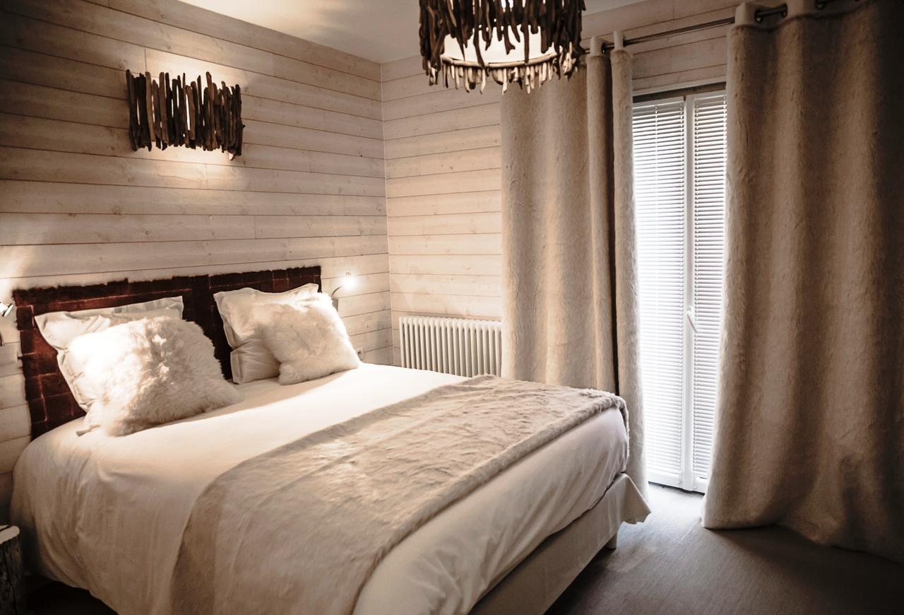 Chambre Familiale Supérieure avec Accès Piscine