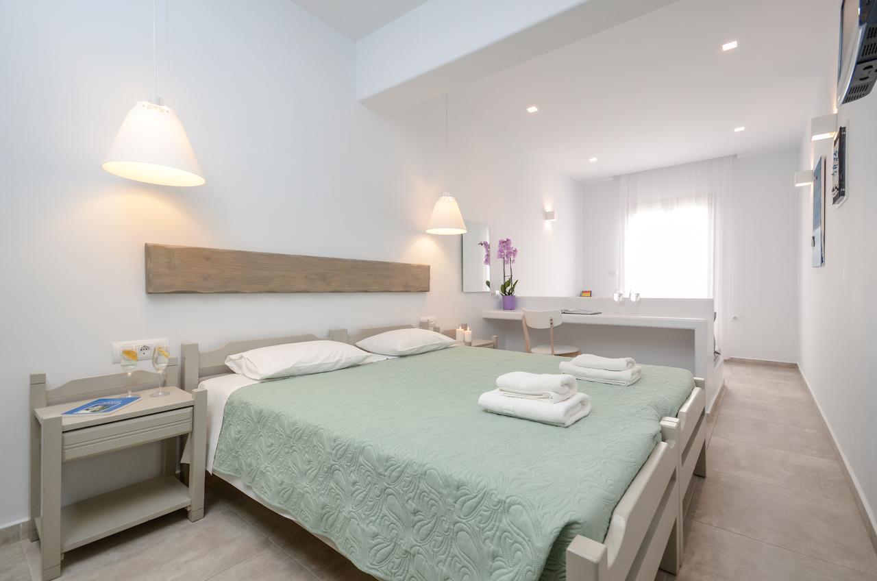 Suite with Hydromassage Shower Cabin