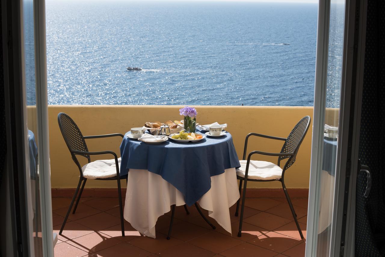 Deluxe Double Room Balcony Sea View,1742590993:JPEG