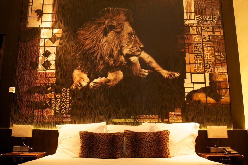 Africa Suite with Private Sauna