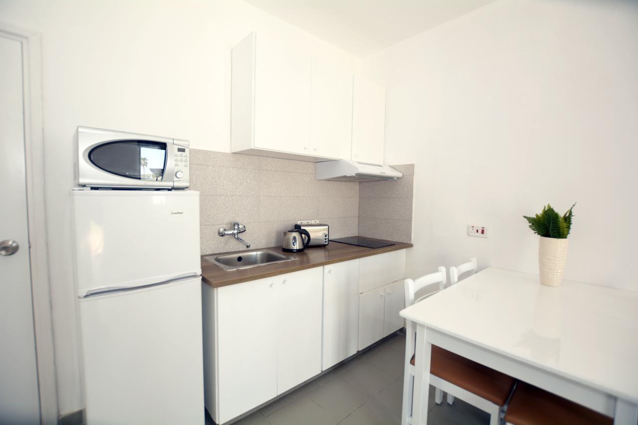 Studio Apartment Pool Access