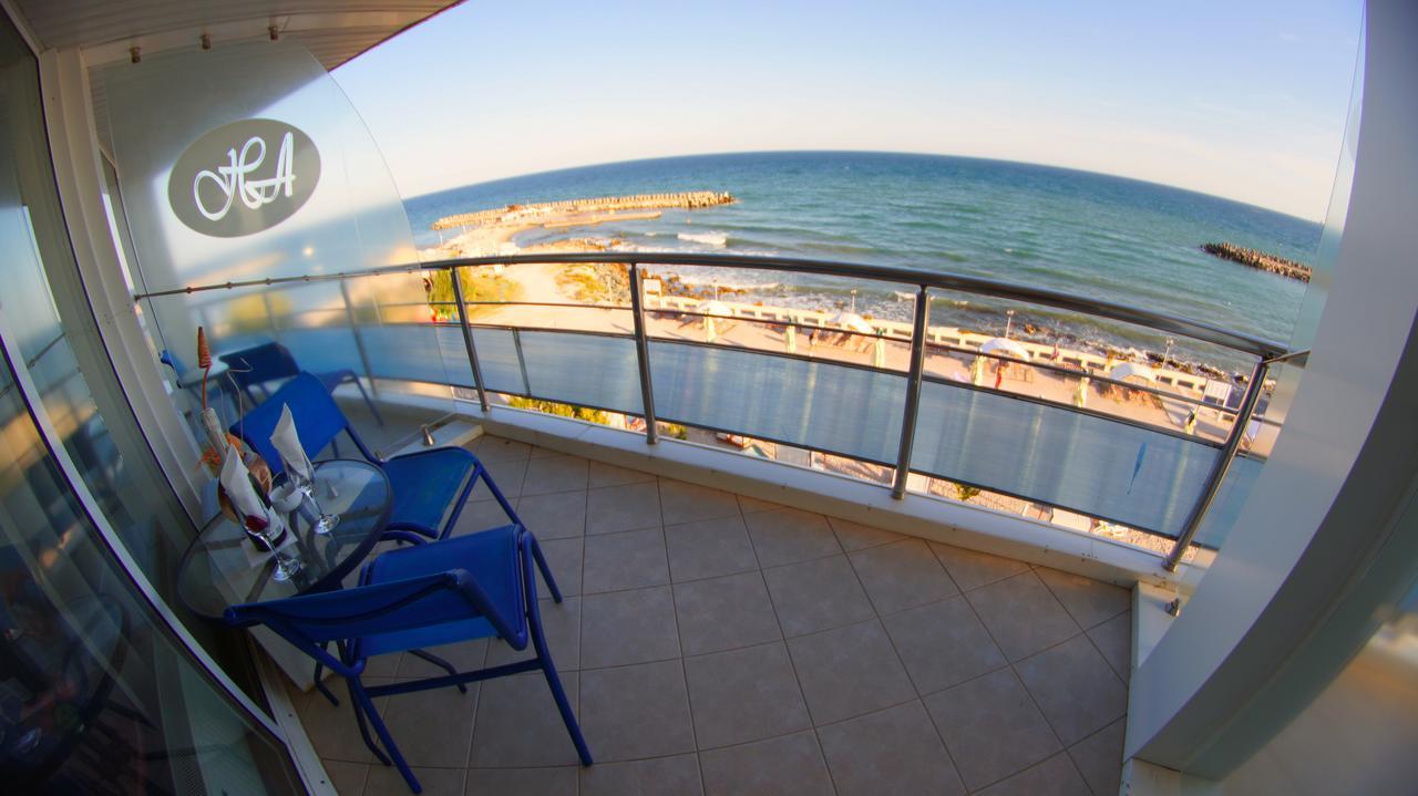 Quarto com Cama de Casal ou 2 Camas de Solteiro e Vista do Mar